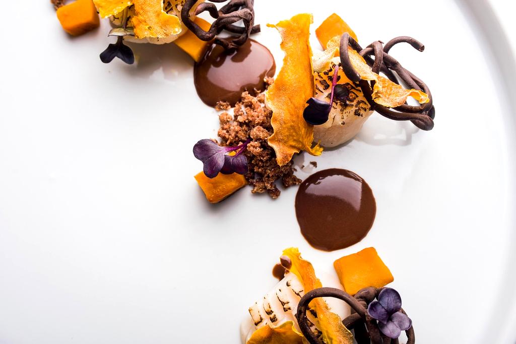 Filet de boeuf sauce au vin rouge et légumes de saison