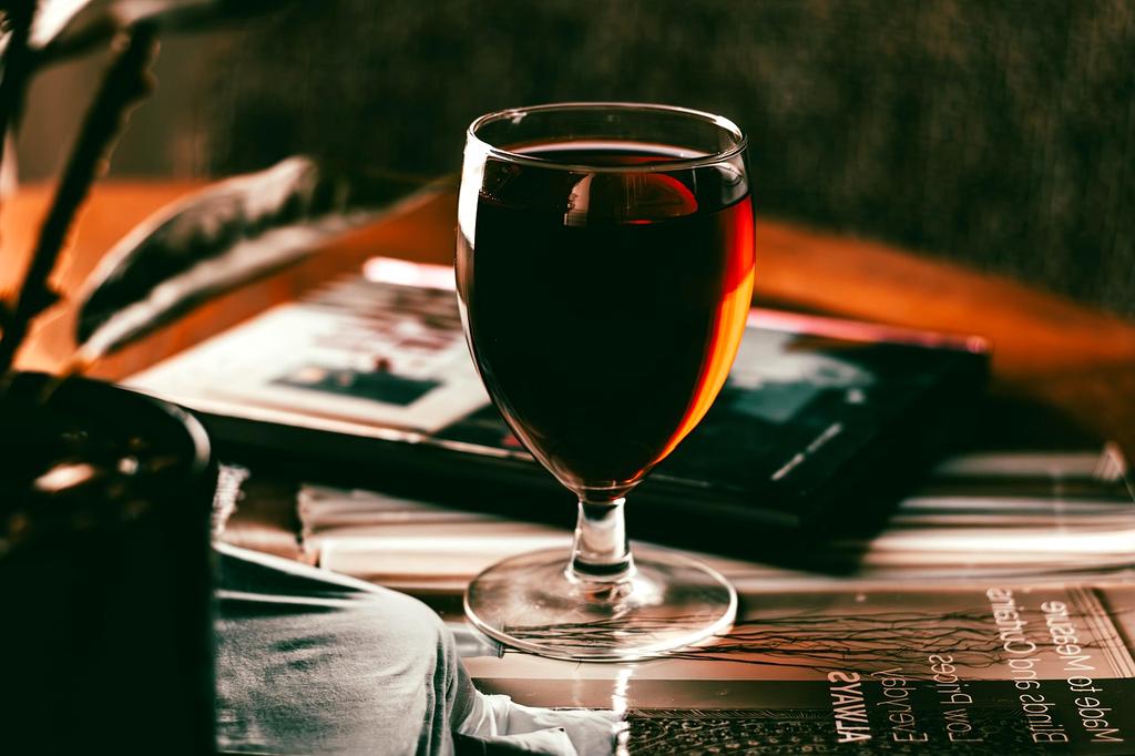 Intérieur élégant du restaurant nofybia